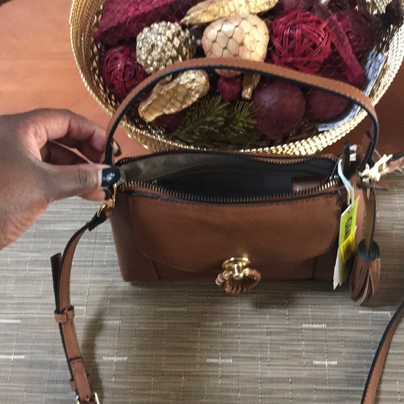 🆕 Gianni Bini Satchel - Picture 7 of 8